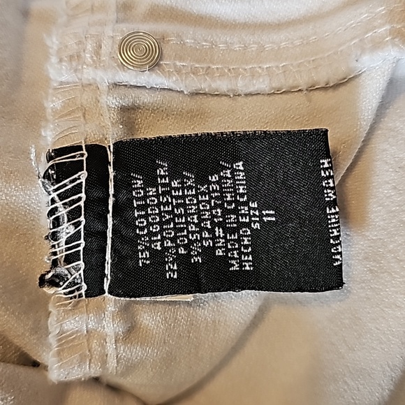 3 For $15 Evermore jeans - Picture 7 of 8